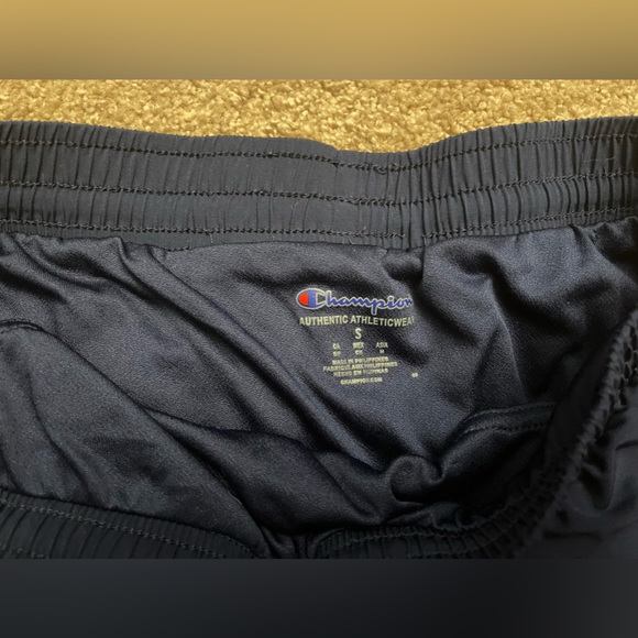 champion lined shorts - Picture 3 of 6